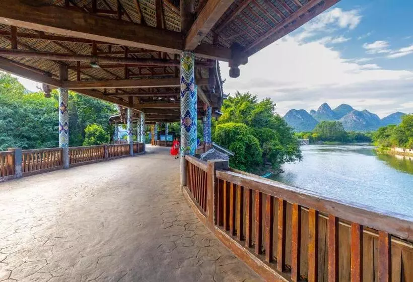 Guilin Peach Blossom Bay