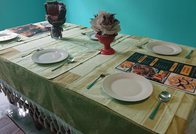 Bed and Breakfast Canaan Music