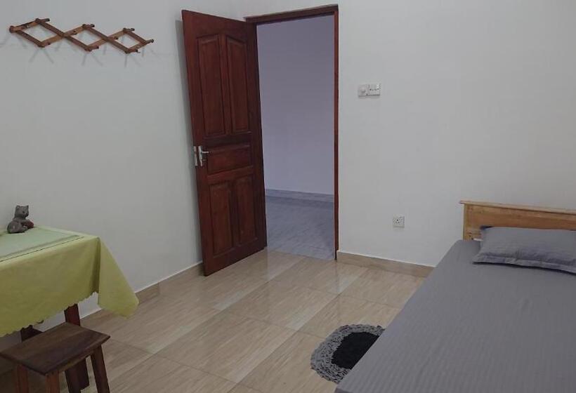 Bed and Breakfast Canaan Music