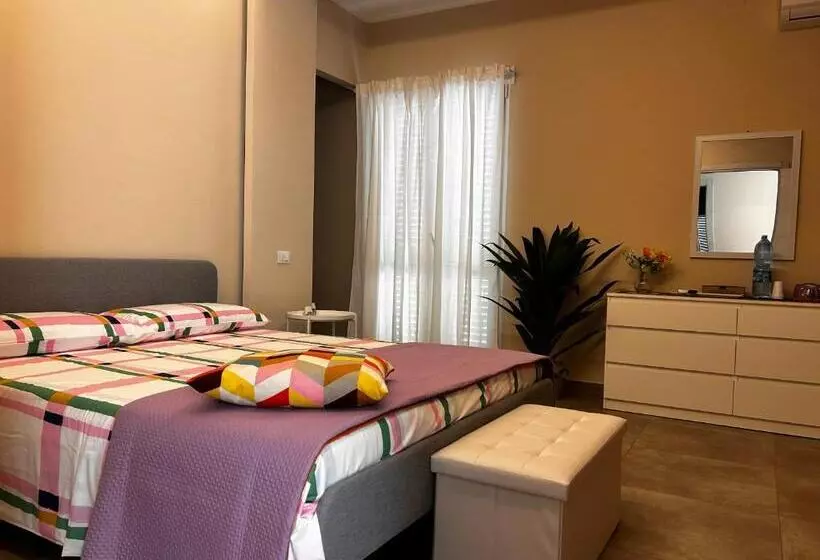 ベッドアンドブレックファースト Townhouse Piraino