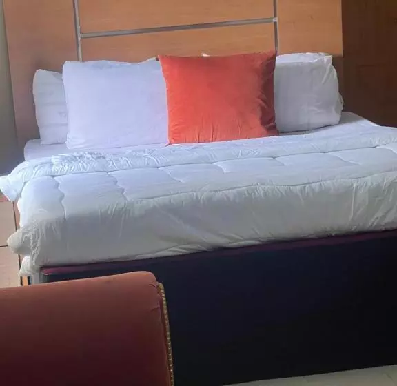 Florence Hotel And Suites