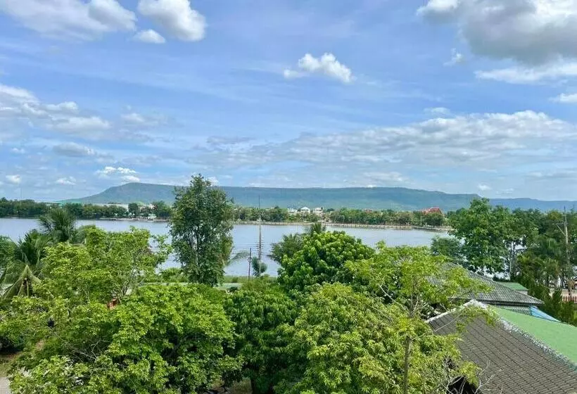ホテル โรงแรมศิริธารา