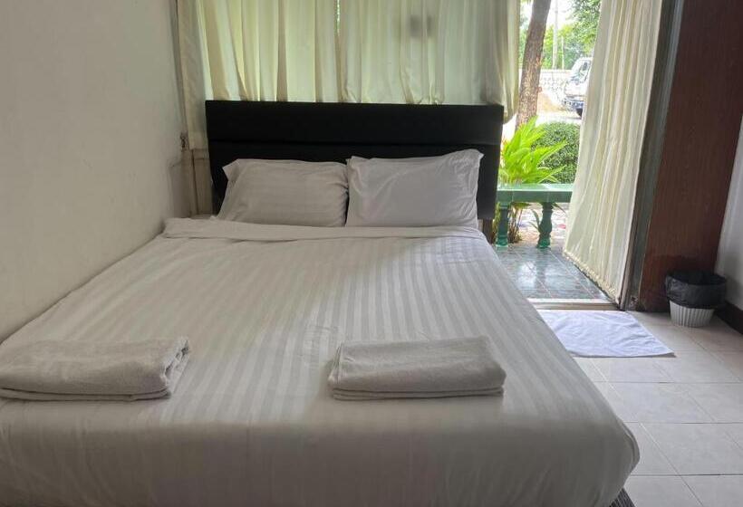 Hotel โรงแรมศิริธารา