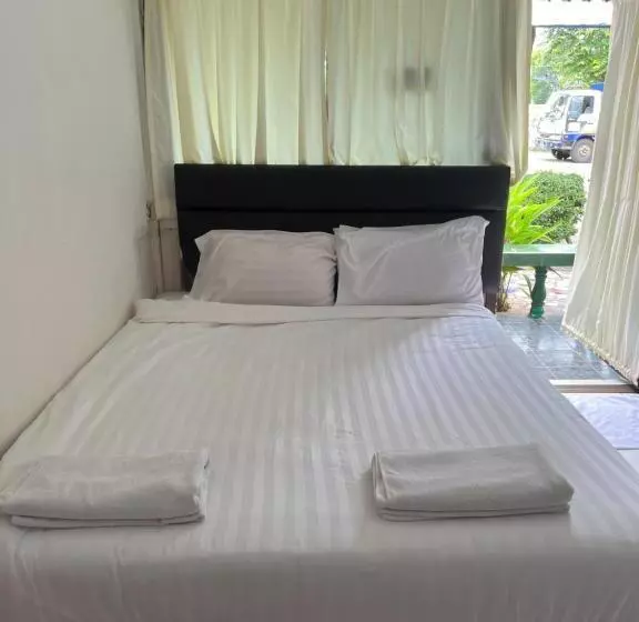 ホテル โรงแรมศิริธารา