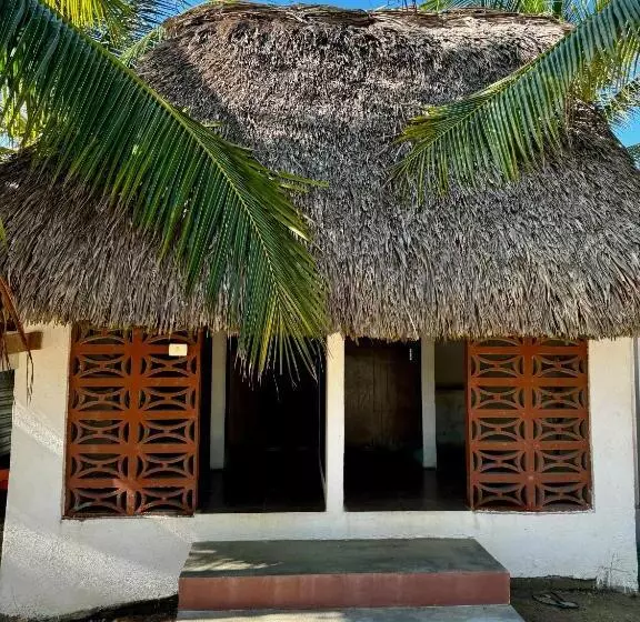 Hotelli Cabañas Riviera Afro