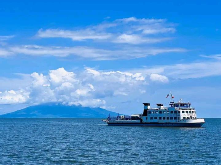 هتل کپسول Mamacita Cafe House