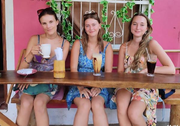 هتل کپسول Mamacita Cafe House