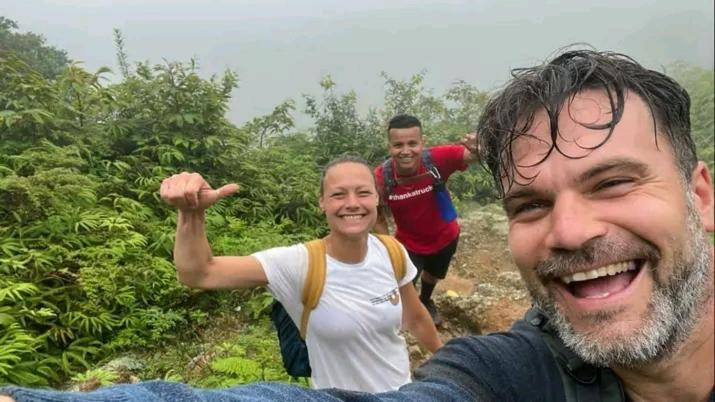 هتل کپسول Mamacita Cafe House