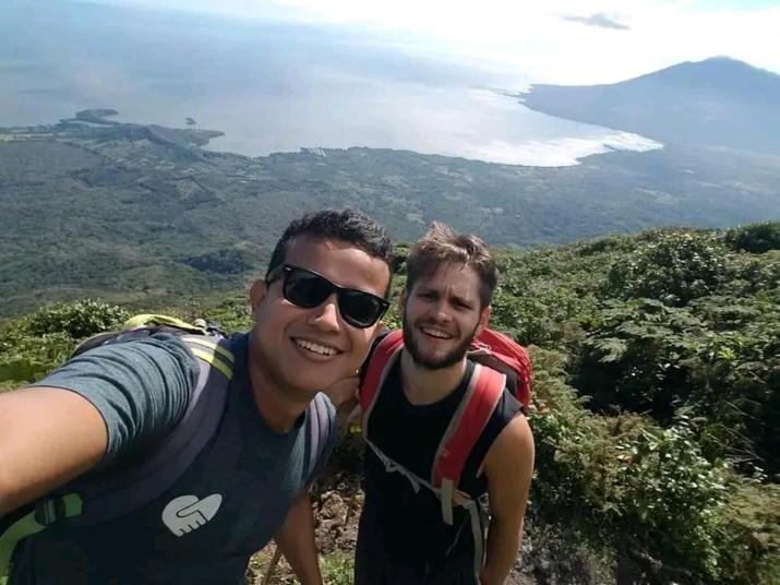 هتل کپسول Mamacita Cafe House