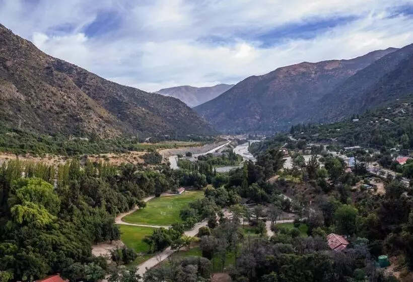 Hotelli Parque San José   Caja Los Héroes