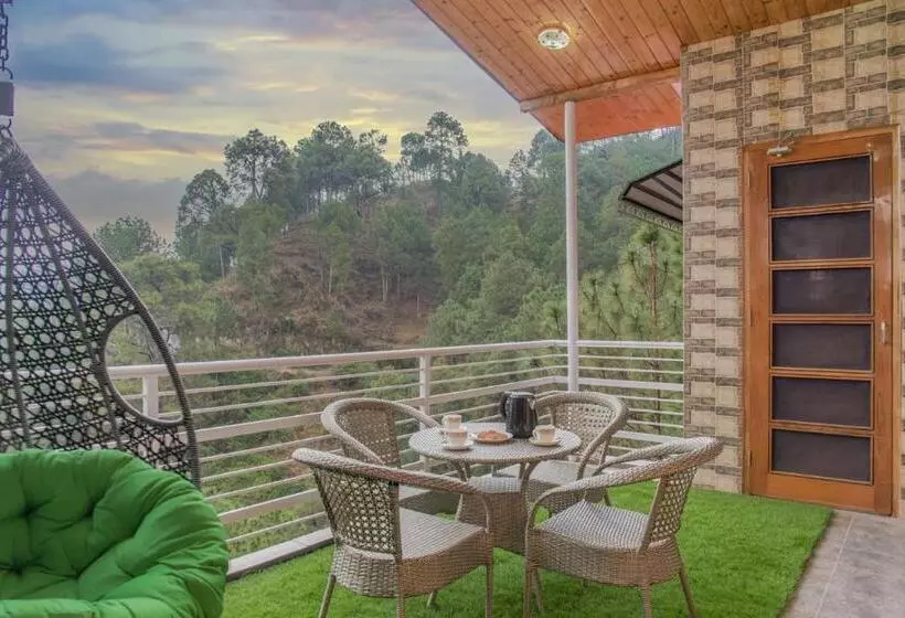 ホテル The Rajmahal Retreat I 3 Bedrooms Entire Villa I Nature Treks & Mountains View I Bonfire I Kasauli B