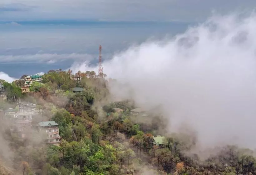 ホテル The Rajmahal Retreat I 3 Bedrooms Entire Villa I Nature Treks & Mountains View I Bonfire I Kasauli B