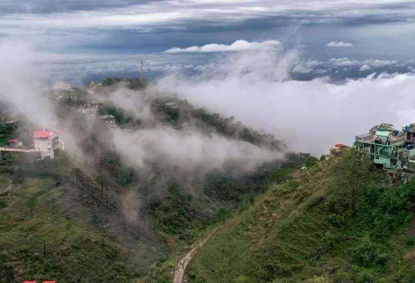 ホテル The Rajmahal Retreat I 3 Bedrooms Entire Villa I Nature Treks & Mountains View I Bonfire I Kasauli B