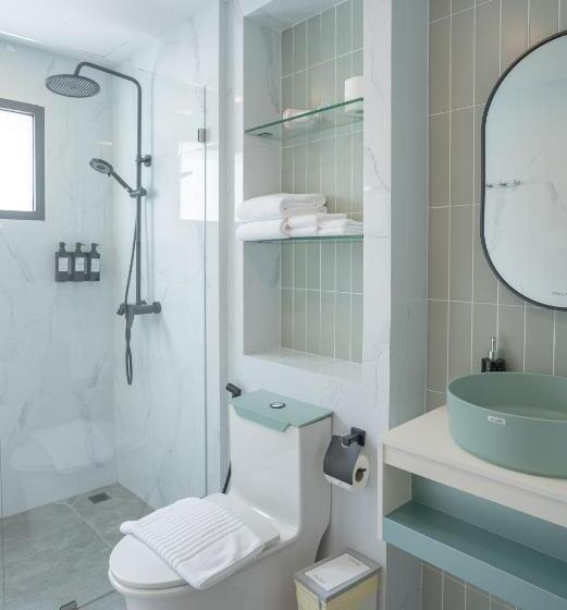 Hotel Three One East