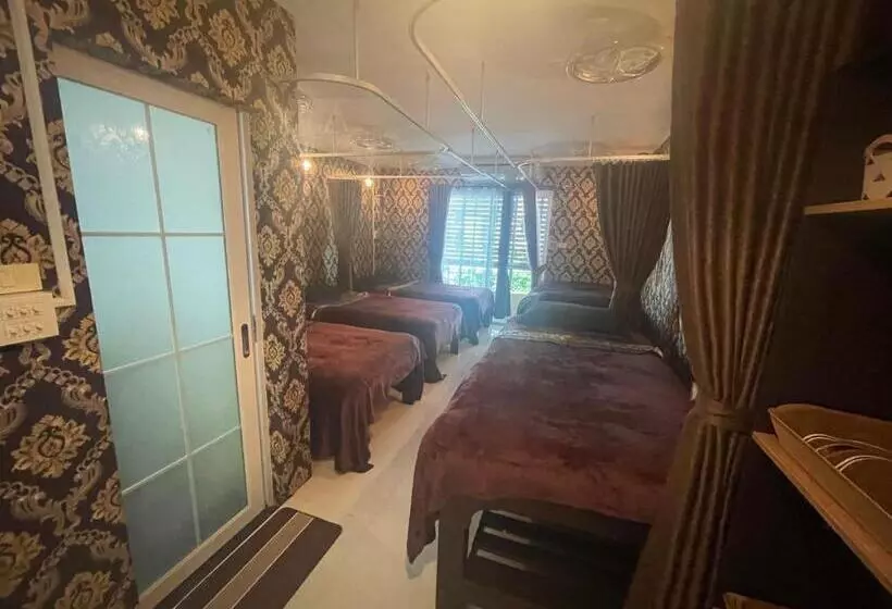 Ilin Hostel Pattaya