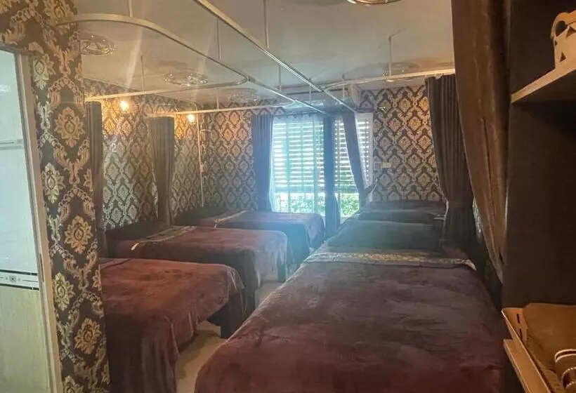 Ilin Hostel Pattaya