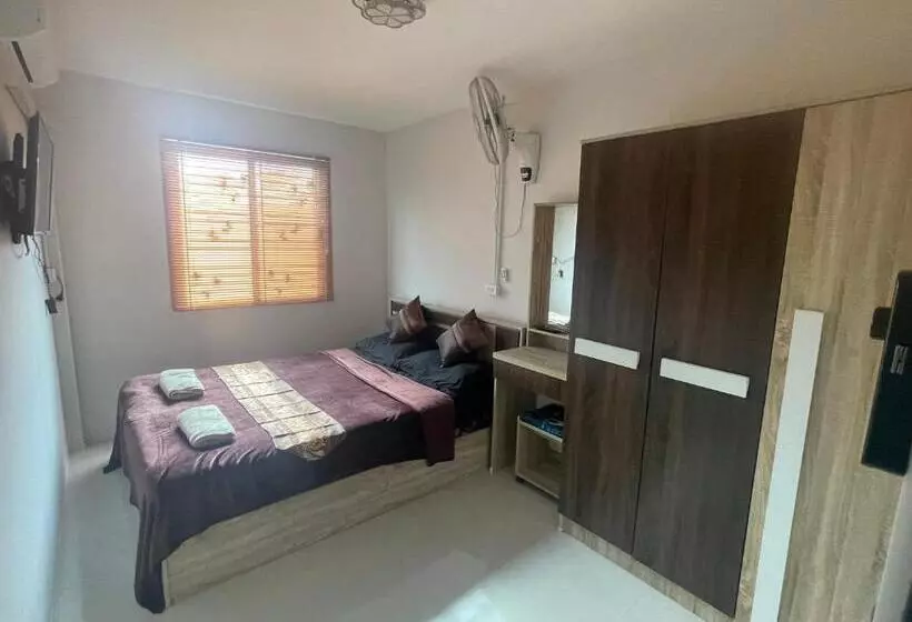Ilin Hostel Pattaya
