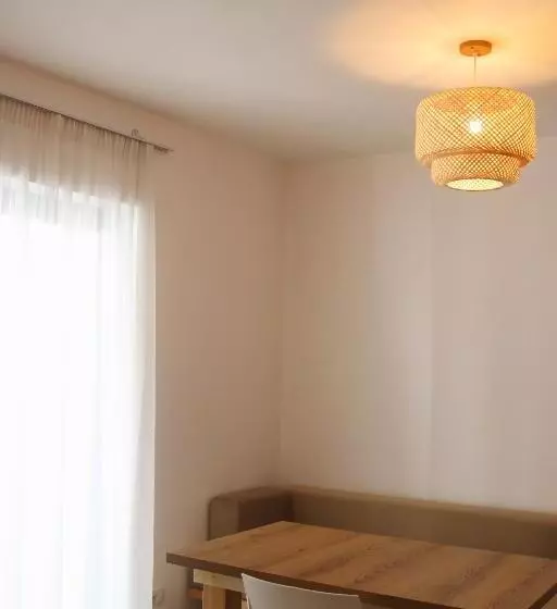 Noima Hotel & Suites