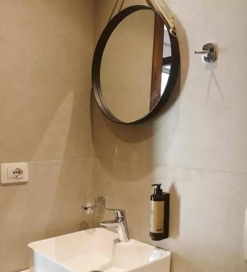Noima Hotel & Suites