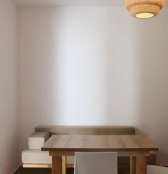 Noima Hotel & Suites