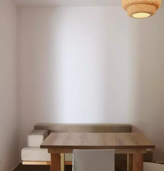 Noima Hotel & Suites