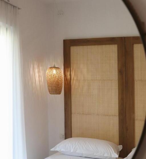 Noima Hotel & Suites