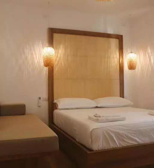Noima Hotel & Suites