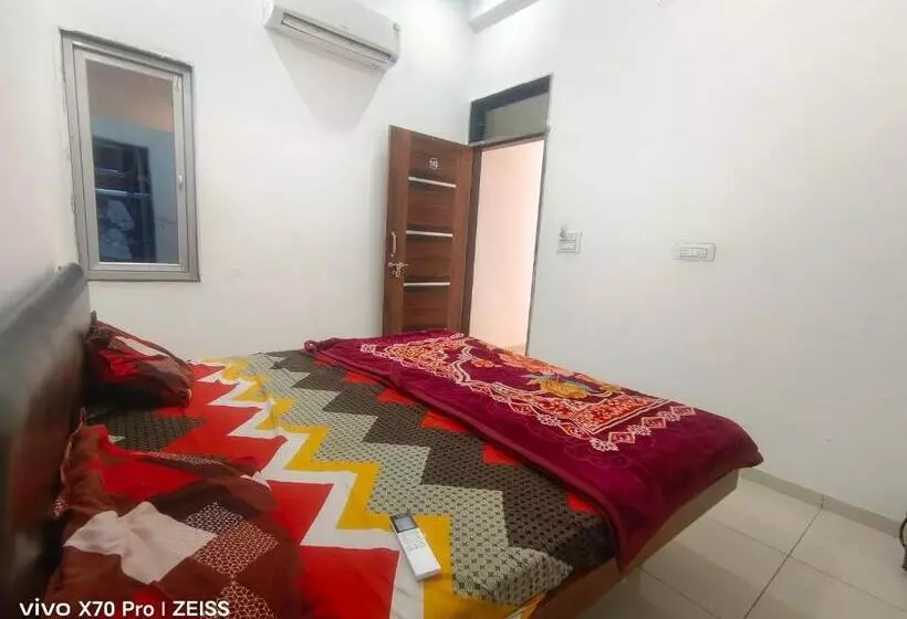 ペンション Aasha Place Khatu Shyam Ji