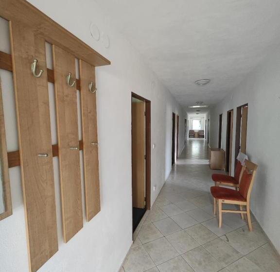 פנסיון Bouda Jestřábí