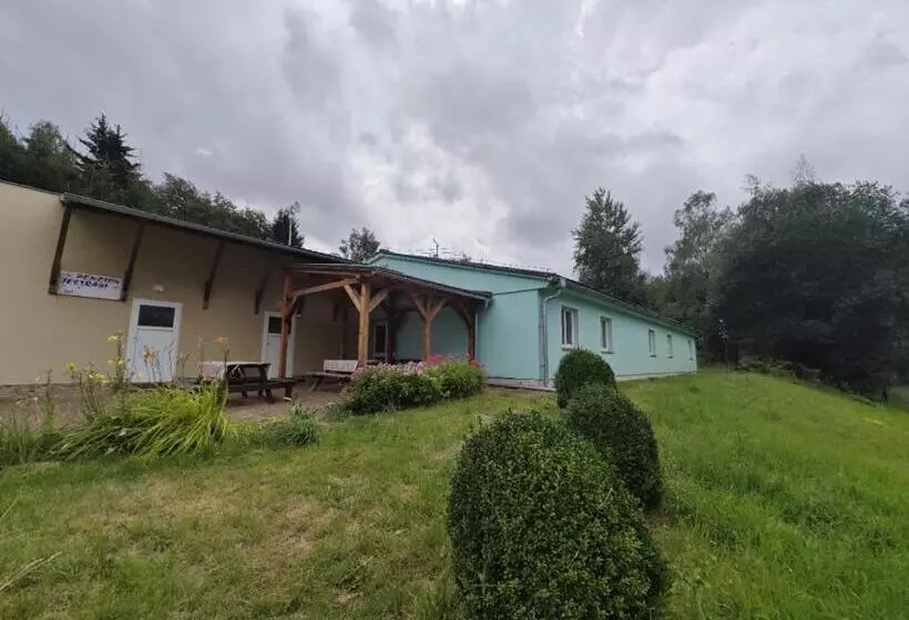 ペンション Bouda Jestřábí
