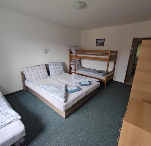 פנסיון Bouda Jestřábí