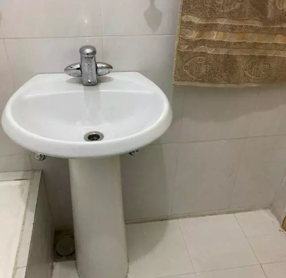 پانسیون Home Away From Home