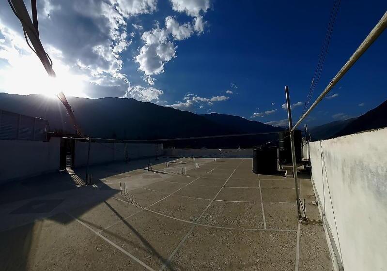 پانسیون Home Away From Home