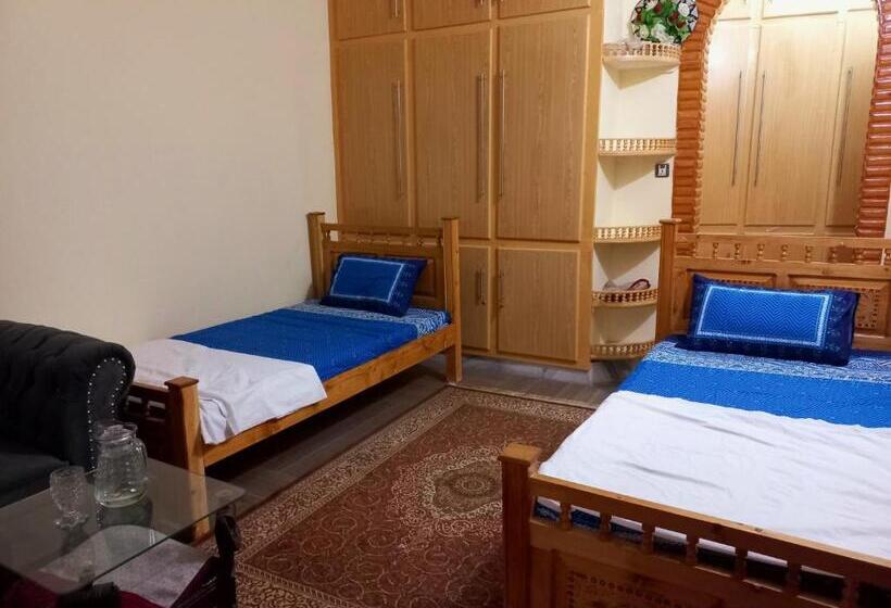 پانسیون Home Away From Home