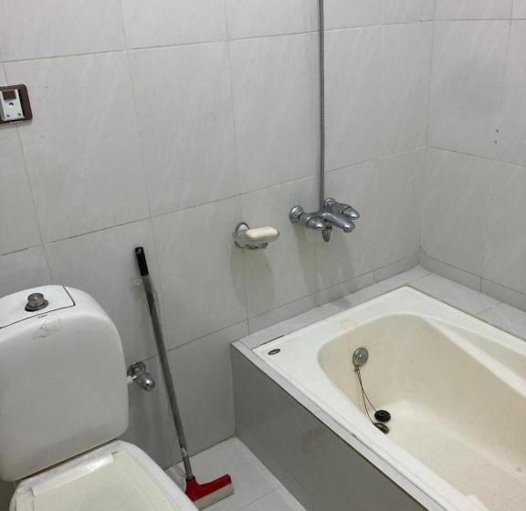 پانسیون Home Away From Home