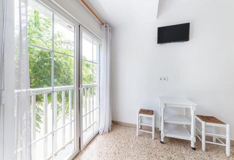 پانسیون Hostal Moya