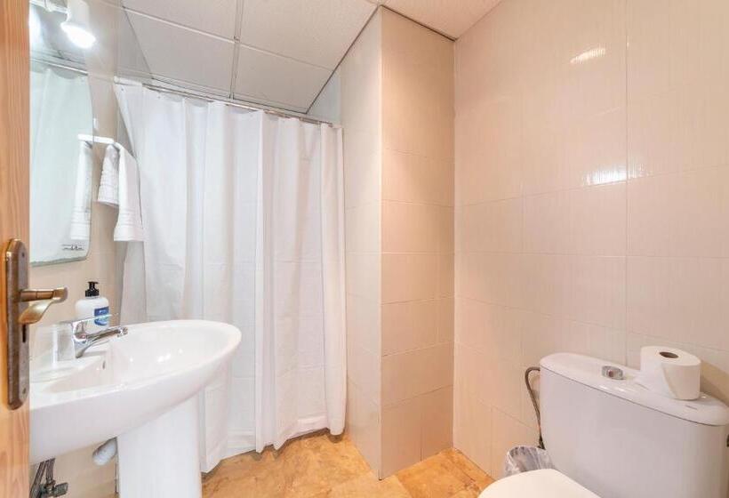 پانسیون Hostal Moya