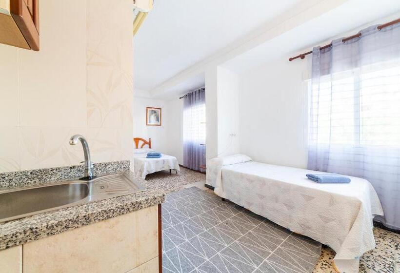 پانسیون Hostal Moya