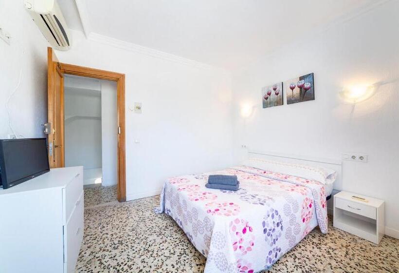 پانسیون Hostal Moya