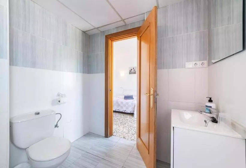 ペンション Hostal Moya