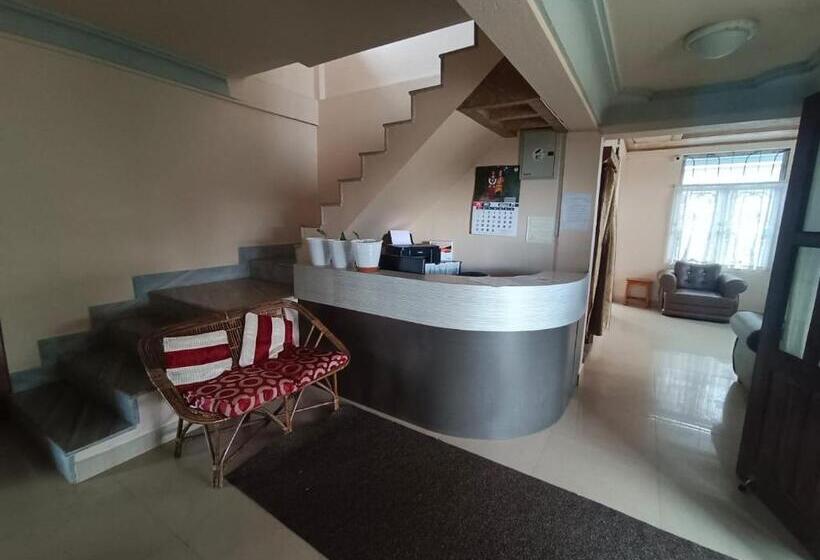 پانسیون Sohra Plaza Resort