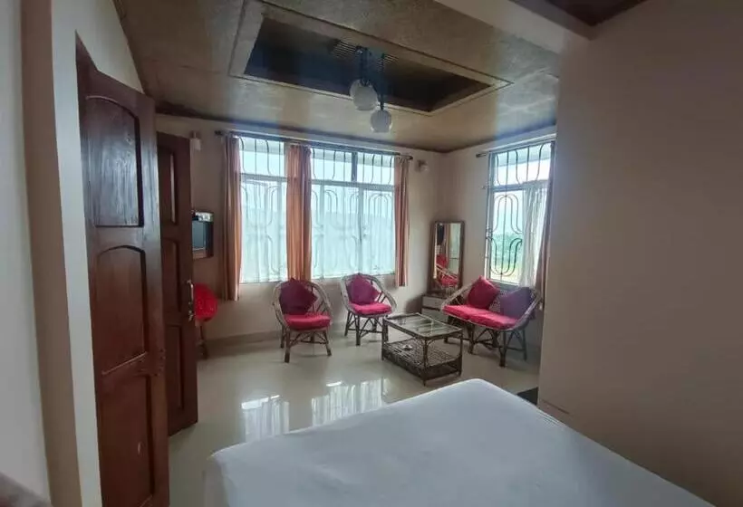 ペンション Sohra Plaza Resort