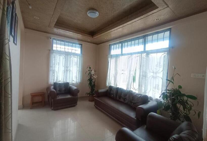 پانسیون Sohra Plaza Resort