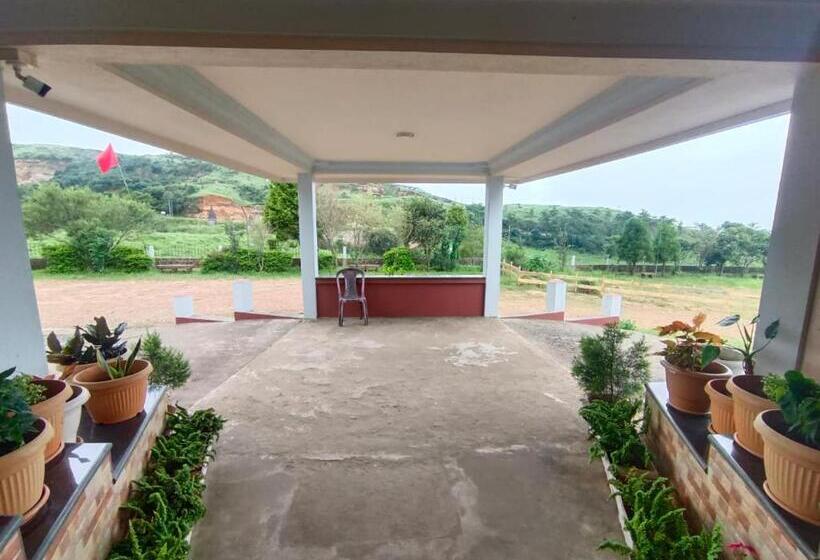 پانسیون Sohra Plaza Resort