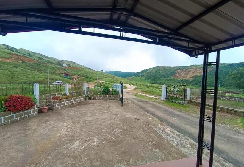 پانسیون Sohra Plaza Resort