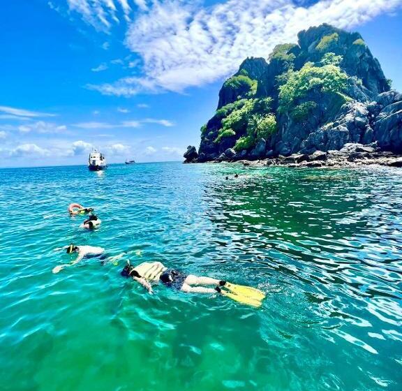 Курорт Plern Ura Poolvilla Cafe เพลินอุรา พูลวิลล่า คาเฟ่