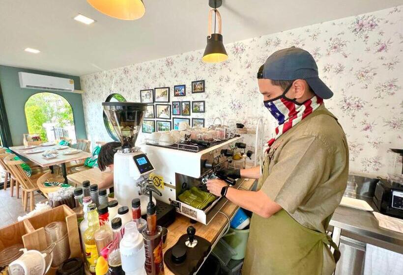 Курорт Plern Ura Poolvilla Cafe เพลินอุรา พูลวิลล่า คาเฟ่