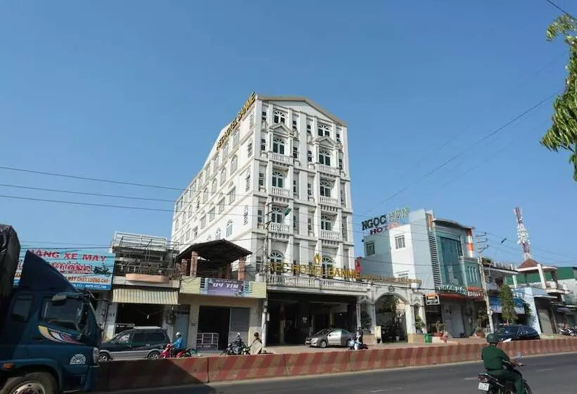 Aec Hotel Ban Me
