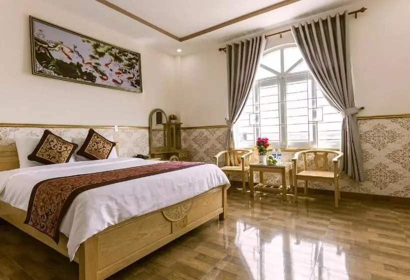 Aec Hotel Ban Me