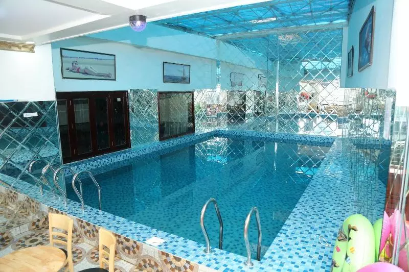 Aec Hotel Ban Me